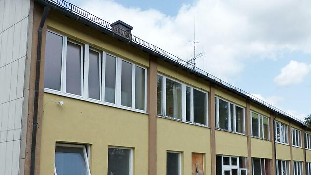 Die Bauarbeiten zur Generalsanierung der Pressecker Grundschule f&uuml;r die zuk&uuml;nftige Unterbringung einer Kindergarten- und einer Hortgruppe im Untergeschoss haben bereits begonnen.