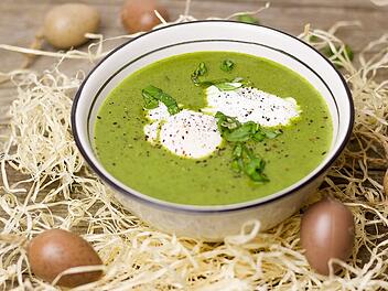 Cremige Gr&uuml;nkohl-Suppe: So lecker, wie der Name klingt.