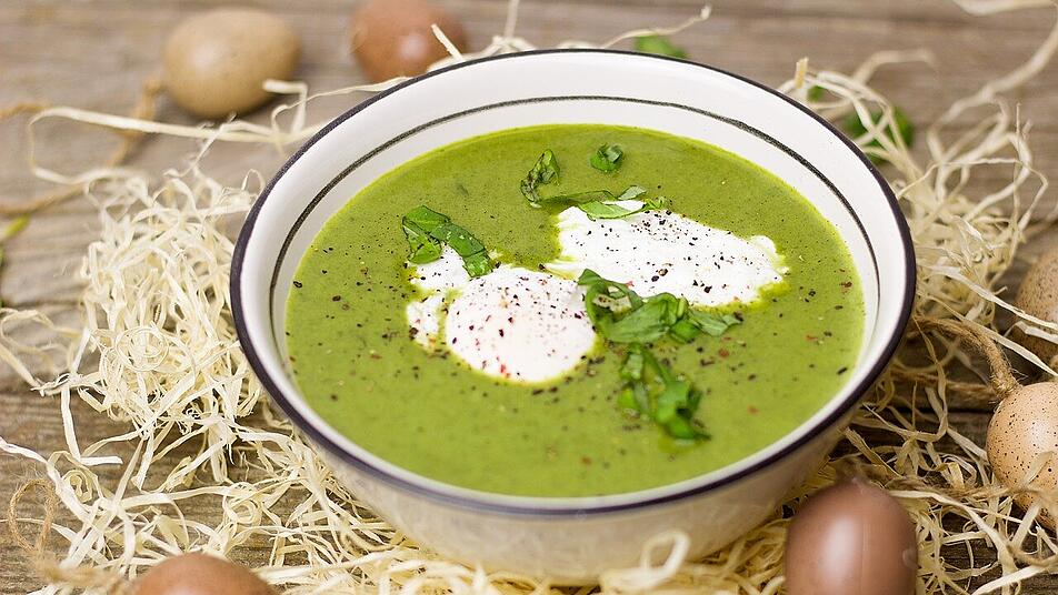 Cremige Gr&uuml;nkohl-Suppe: So lecker, wie der Name klingt.