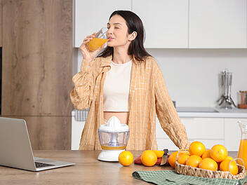Detox, Orangensaft, Vitamine, Entgiften