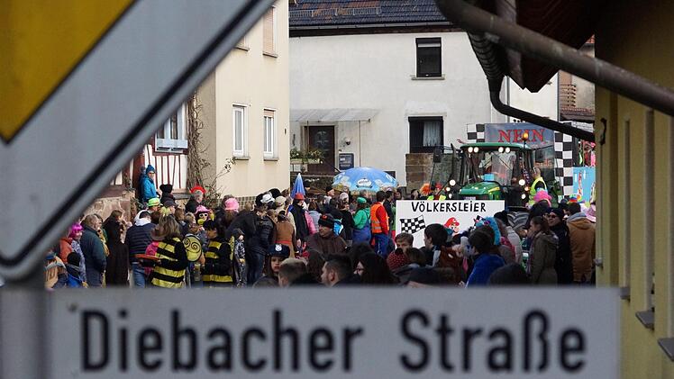 Gaudiwurm in DiebachFoto: Arkadius Guzy