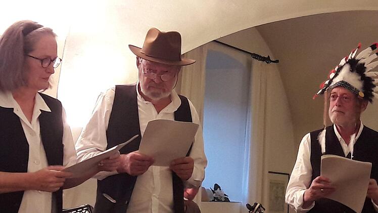 Bärbel Fürst, Bernt Sieg und Jens Müller-Rastede begeisterten bei der Lesung in Münnerstadts Deutschherrnkeller. Foto:  Hartmut Hessel
