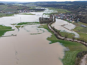 Tauwetter und Regenfälle lassen Pegel in Franken steigen