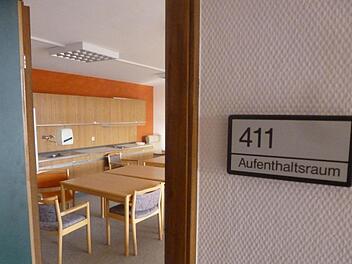 Im Februar 2013 war das Hammelburger Asylbewerberheim noch leer. Jetzt leben dort 80 Flüchtlinge. Und der Landkreis sucht weitere noch leere Räume. Foto: Wolfgang Dünnebier