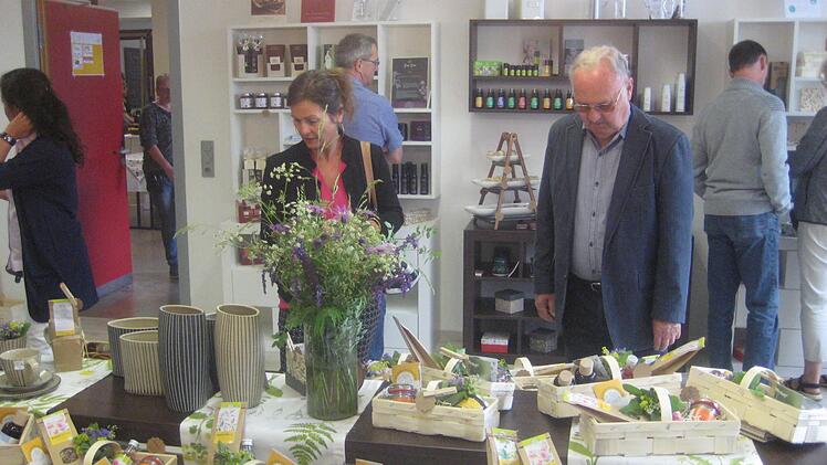 Die Arnika-Akademie stellte eine ganz Reihe von heimischen Produkten vor.Paul Hader