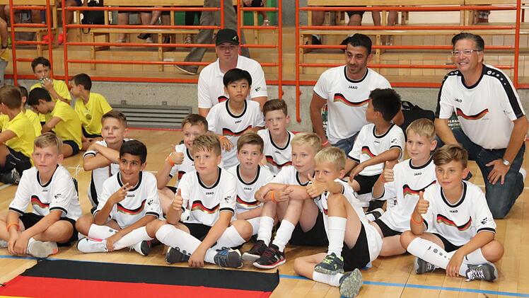 Das Team aus Adelsdorf am Begrüßungsabend Foto: Johanna Blum