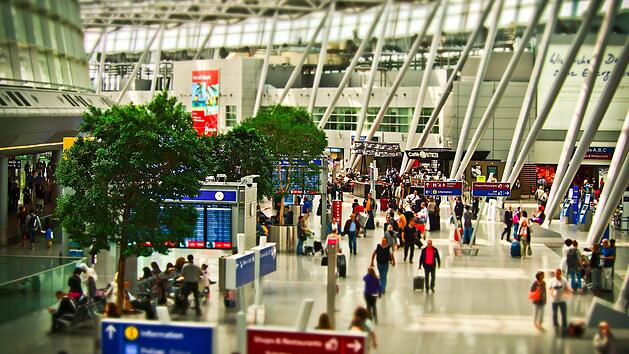 Urlaub buchen und Geld sparen: Tipps und Tricks