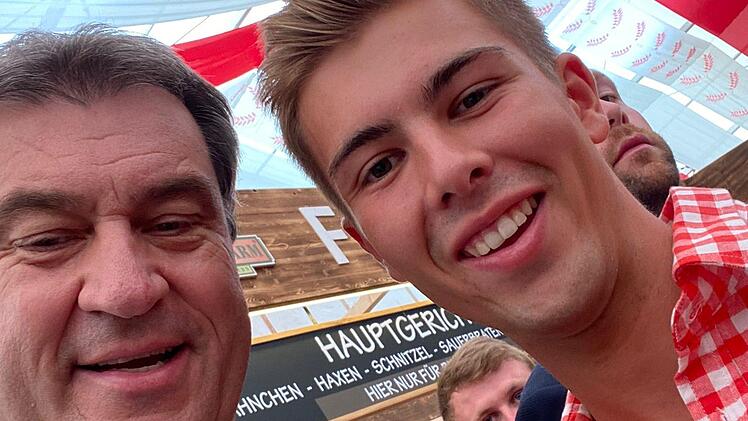Selfie mit S&ouml;der: Diese Gelegenheit lie&szlig; sich Nick Ehrhardt aus Stadtsteinach nicht entgehen. Foto: Nick Erhardt