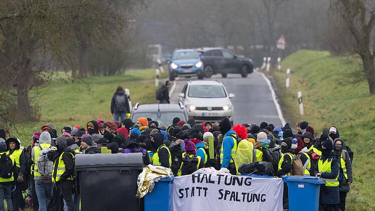 Neugründung AfD-Jugendorganisation - Proteste