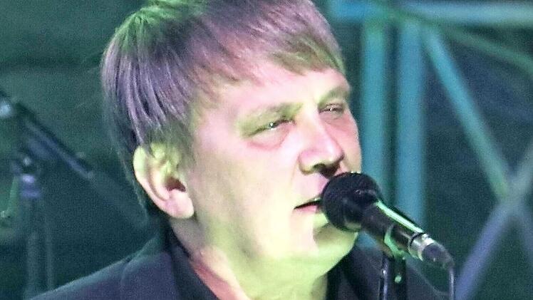 Sven Regener beim Konzert in Wunsiedel