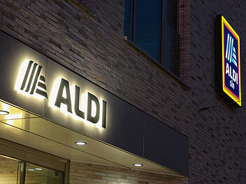 Das Logo von Aldi