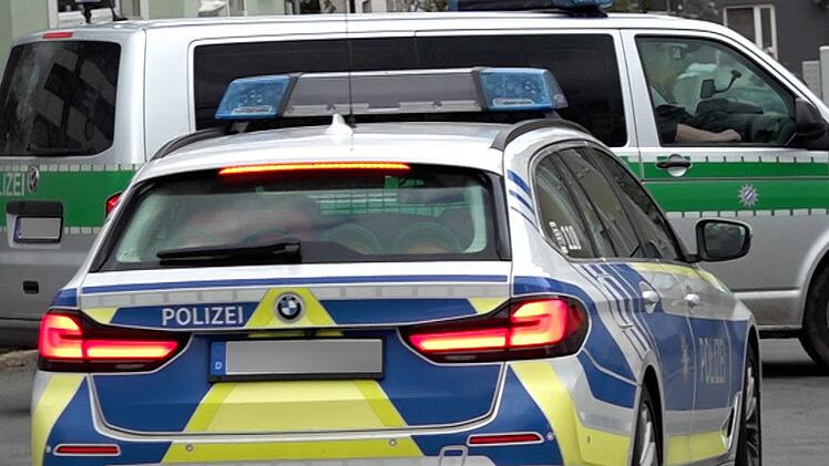 Hof: Ladendieb will flüchten - doch hat Rechnung nicht mit Passant gemacht