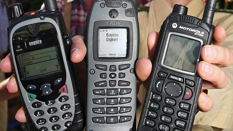 Die Endgeräte fördert der Freistaat mit 80 Prozent. Das sieht gut aus, doch bleibt damit der Löwenanteil an den eigentlichen Investitionskosten für den Behördenfunk den Gemeinden überlassen.  Foto: Archiv/dpa Bildfunk