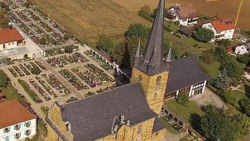 Die Rampe soll auf dem Bild rechts unten errichtet werden. Foto: RiegerPress