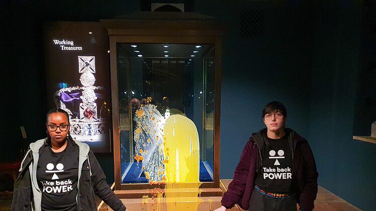 Essensanschlag auf die Kronjuwelen: Londoner Tower dicht