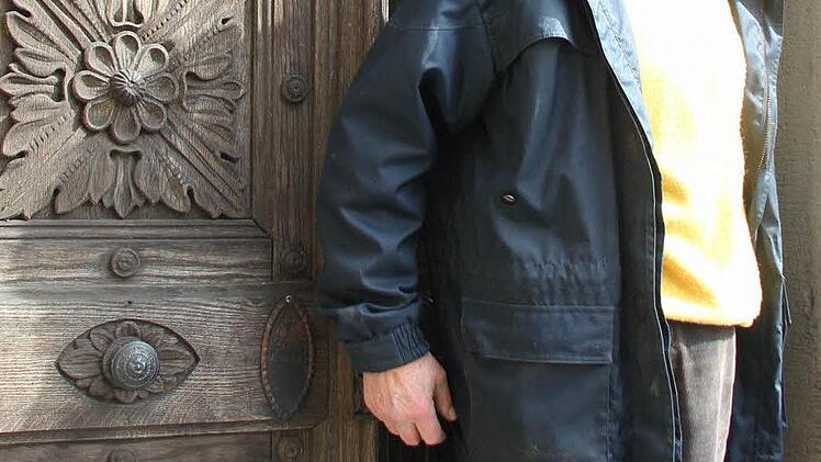 Gerhard Spörl hat den Schlüssel für den Stadtturm.  Foto: Vanessa Schneider