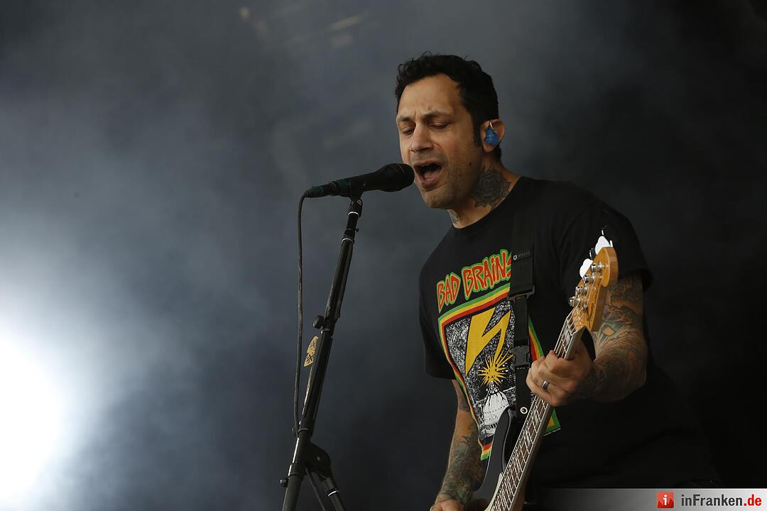 RIP15 - Rise Against