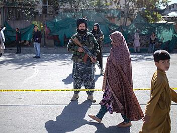 Die Taliban kontrollieren wieder Teile Afghanistans. Auch hier sorgen sich Angehörige wie Derya Rahimi um ihre Verwandten.