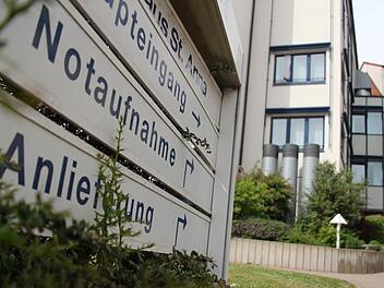 Das Krankenhaus St. Anna in Höchstadt ist bald eine Baustelle. Geplant ist eine umfassende Neuorganisation der Stationen. Foto: Christian Bauriedel