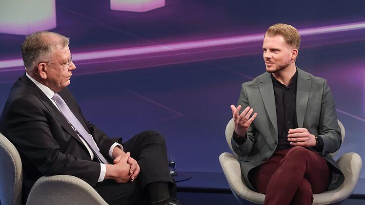 "Eine reine Umverteilungspolitik von oben nach unten wird dieses Land nicht befrieden, wird die Spaltung, die Sie selbst zu Recht kritisieren, nicht beseitigen", prophezeite Mittelstands-Chef Christoph Ahlhaus (links) dem SPD‑Generalsekret&auml;r Tim Kl&uuml;ssendorf.
