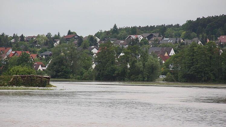 Blick von der Feuerwehr aus nach Aisch. Foto: Johanna Blum