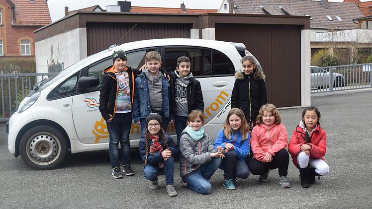 Diese Kinder sind den erneuerbaren Energien im Forscherlabor auf den Grund gegangen. Foto: Daniela Pondelicek