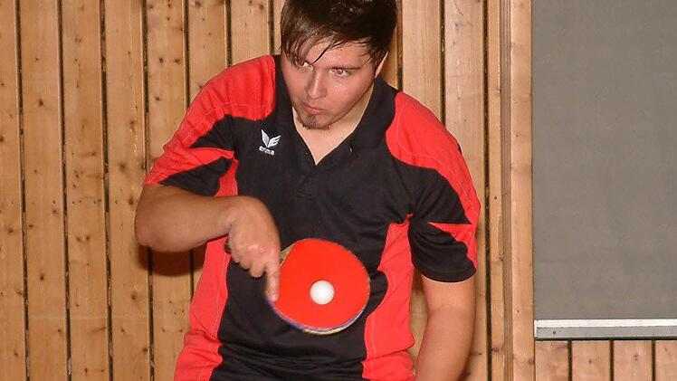 Bei den beiden 3:9-Niederlagen der TS Kronach gegen den TSV Windheim und beim Tabellenführer TTC Tiefenlauter gingen vier der sechs Kronacher Zähler auf das Konto von Andreas Eichner. Foto: Hans Franz