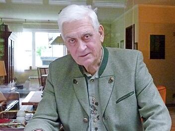 Zeitzeuge Dr. Hansjörg Müller-Velten hat Alfred Schemmel als Pfarrer der Erlösergemeinde erlebt. Foto: Marion Krüger-Hundrup