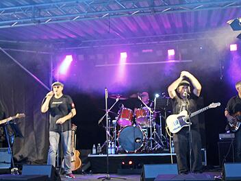 „Night Patrol“ spielten Rock-Klassiker der 1970er und 1980er Jahre.
