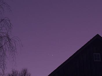 Konradsreuth: Zwei mysteriöse helle Lichter am Himmel - Sternwarte Hof erklärt Hintergrund