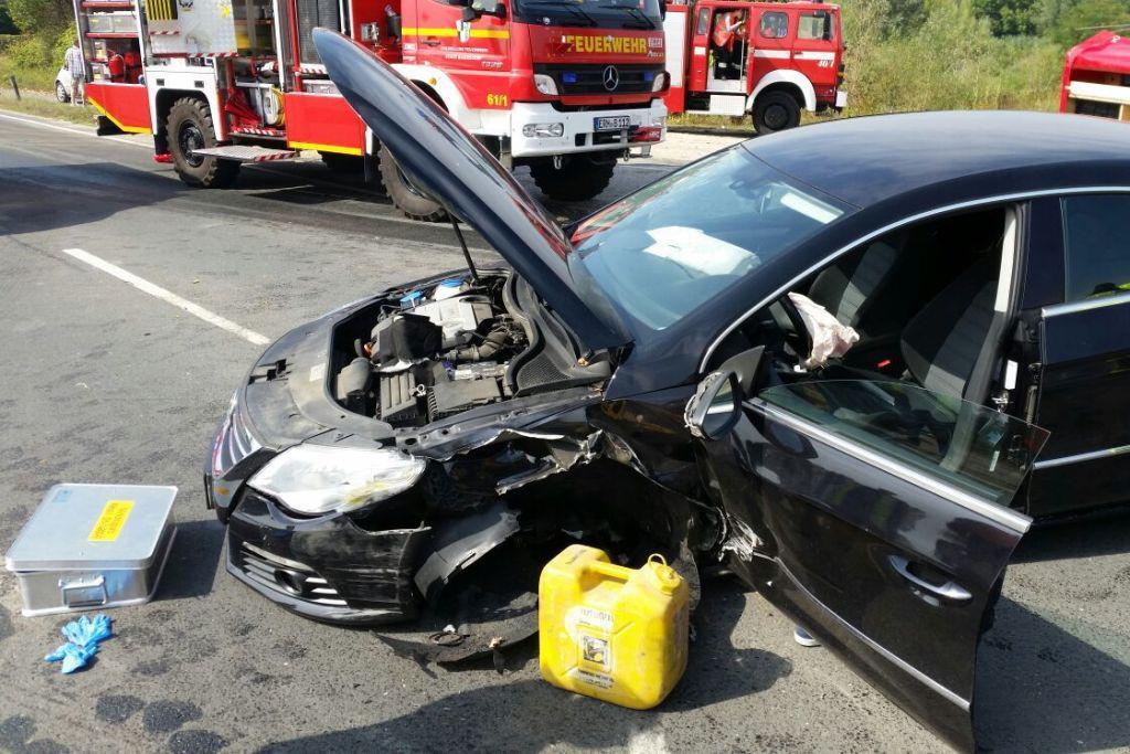 Lebensgefährlich verletzt: Frau gerät bei Baiersdorf in Gegenverkehr