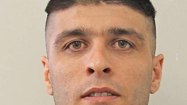Mit diesem Foto fahndet die Polizei nach dem fl&uuml;chtigen Jan Agha Hamidi. Foto: Polizeipr&auml;sidium Oberfranken