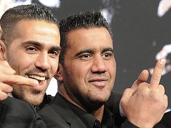 Der Rapper Bushido (l) posiert mit Arafat Abou-Chaker