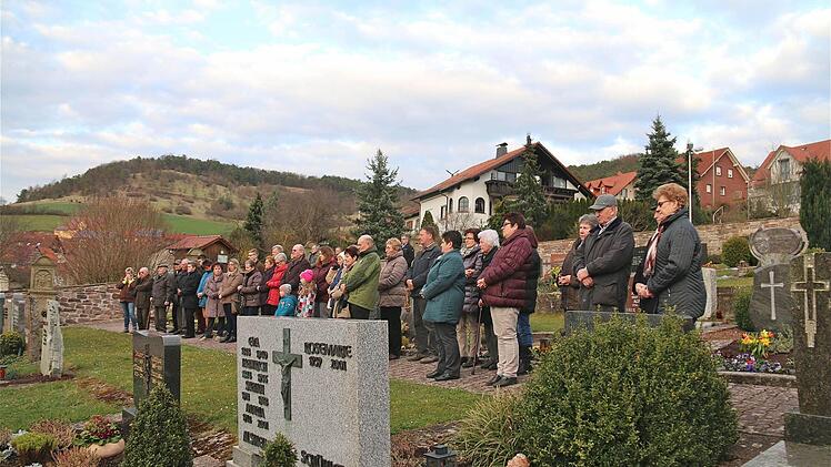 Gedenken in Windheim  Foto: Schaar
