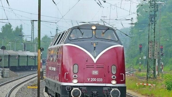 Mit einer solchen Lok können Interessierte am 9. September an den Rhein und wieder zurück fahren. Foto: privat