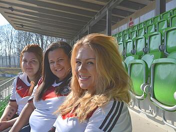 Nicole, Jessy und Uli (v.l.) hoffen auf Unterstützung. Foto: Katharina Habersack