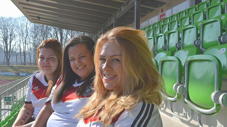 Nicole, Jessy und Uli (v.l.) hoffen auf Unterstützung. Foto: Katharina Habersack