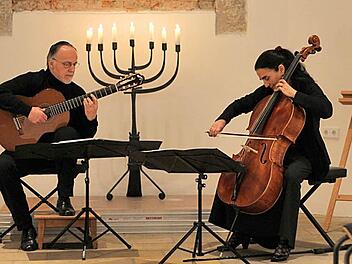 Das Duo Ariana Burstein und Roberto Legnani bei ihrem Auftritt in Kronach Foto: Mariell Dörrschmidt
