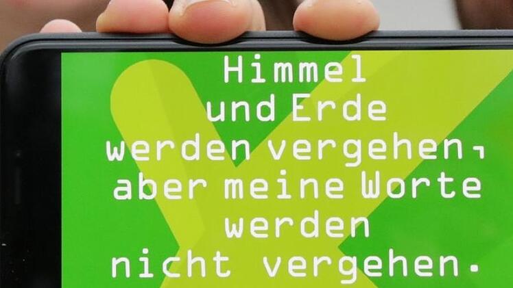 Immerhin 260 Follower hat das "Kross"-Projekt in Schweinfurt auf Instagram. Das Team stellt Bilder von den Jugendgottesdiensten ein und diskutiert jeden Donnerstag mit Jugendlichen über das Sonntagsevangelium.  Foto: Ralf Ruppert