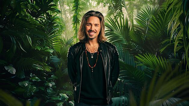 Viele Fans wollen das Dschungelcamp wegen seiner Teilnahme boykottieren - jetzt hat Gil Ofarim Stellung bezogen.