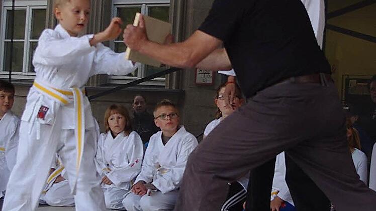 Die Nicht mit mir-Kids von Caerobics  Foto: Heike Schülein