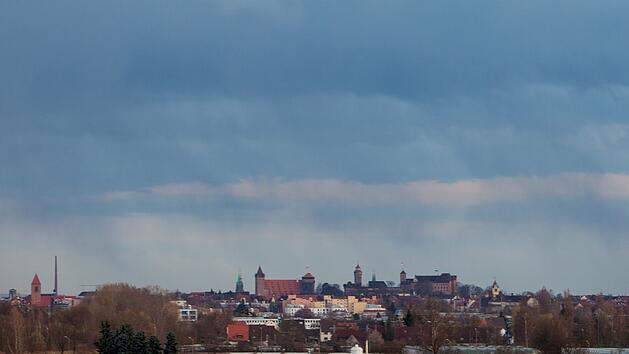 DWD-Warnung vor &Uuml;berflutungen in Franken aufgehoben: Aber auch Sonntag heftige Regenf&auml;lle m&ouml;glich