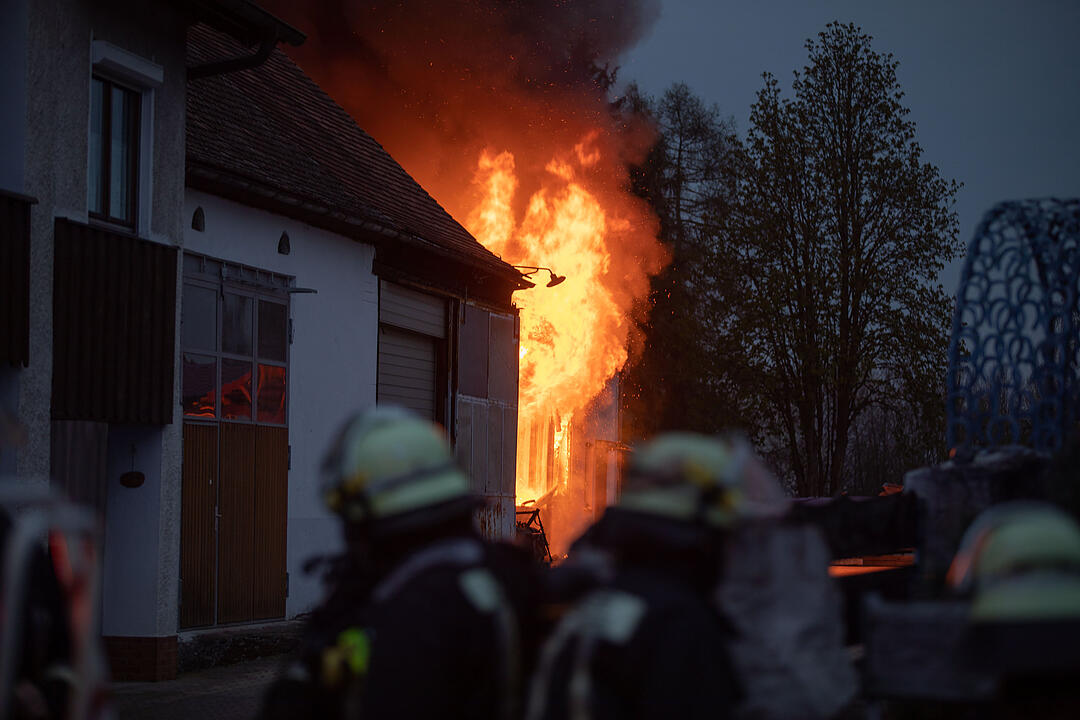 In Weißenburg hat ein Anbau an einer Werkstatt gebrannt
