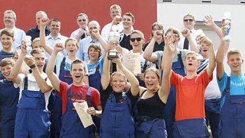 Die erstplatzierten Teams des "Action Days" aus Eltmann und Ermershausen.  Fotos: Sabine Weinbeer