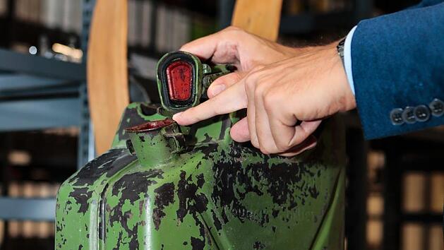 Das Besondere am Kanister aus dem Hause Brose war unter anderem der Bajonettverschluss.Foto: Matthias Hoch