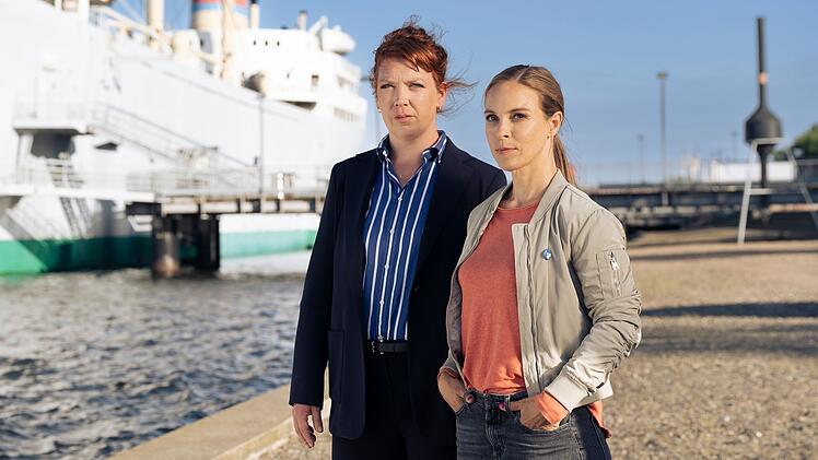 Anneke Kim Sarnau (Katrin K&ouml;nig) und Lina Beckmann (Melly Boewe) ermitteln im "Polizeiruf 110: Diebe".