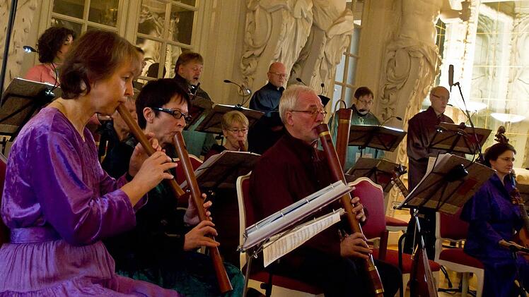 Der Melchior-Franck-Kreis gestaltete ein Konzert im Riesensaal der Coburger Ehenburg. Foto: Jochen Berger