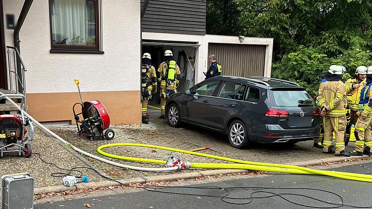 Kirchehrenbach: Vier Verletzte bei Kellerbrand - das war die Ursache
