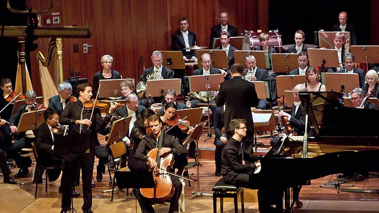 Impressionen vom Sinfoniekonzert des Landestheaters im Coburger Kongresshaus.Foto: Jochen Berger