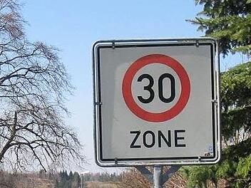 Die Mainleuser klagen über Raser - auch in Tempo-30-Zonen.Symbolbild: Archiv/Wulf